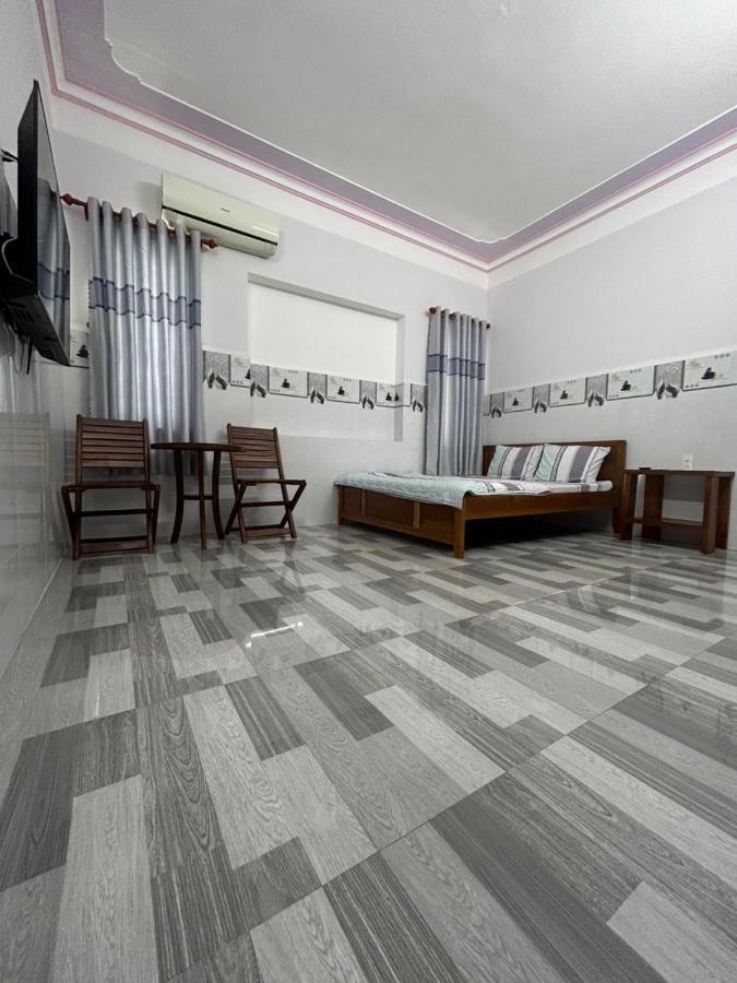 Thien Ngoc Hostel Can Tho Buitenkant foto